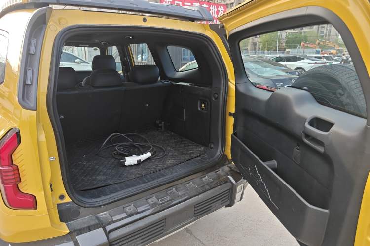 Used Deepal G318 2025 Worry-Free Cross-Country Edition Four-Wheel Drive Distant Mountains Version Trunk