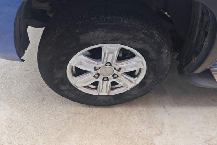 Used SAIC MAXUS T70 2021 2.0T Facelift Diesel Automatic 4x4 Advanced Version with Long Bed and High Ground Clearance
