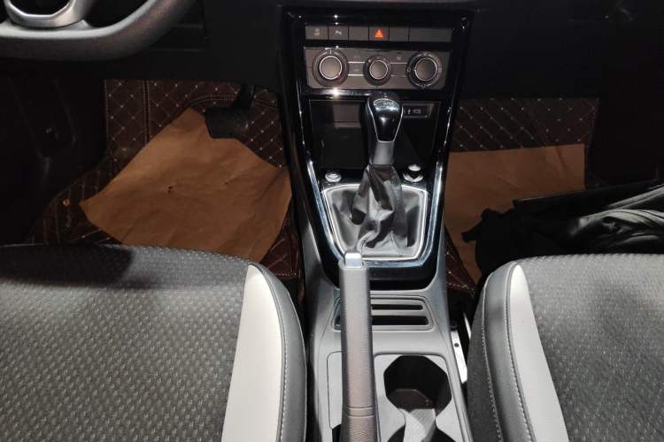 Used Volkswagen Tacqua 2023 200TSI DSG Joy-Connect Edition