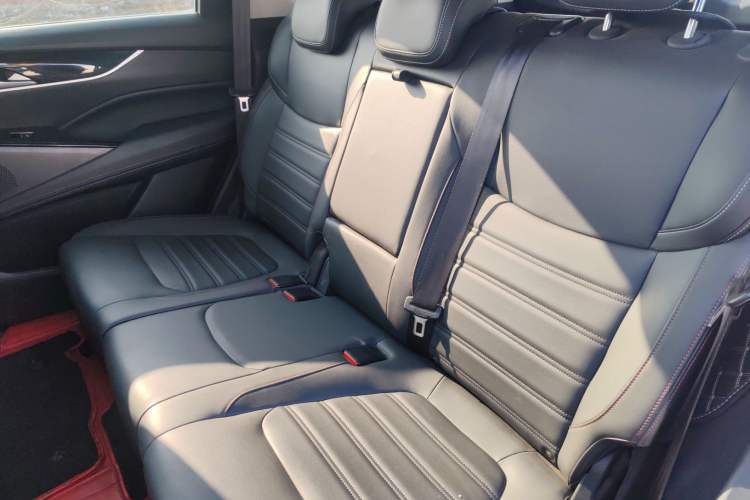 Used SAIC MAXUS D60 2019 1.5T Automatic Comfort Edition 5 Seats
