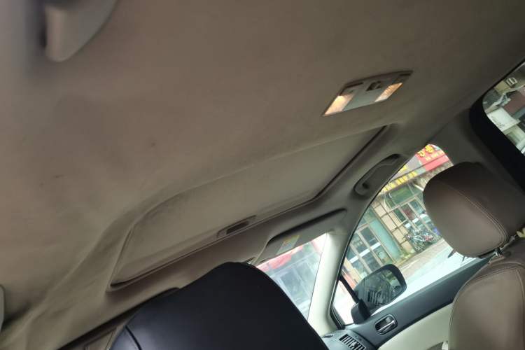 Used Mazda 8 2013 2.5L Ultimate Edition
