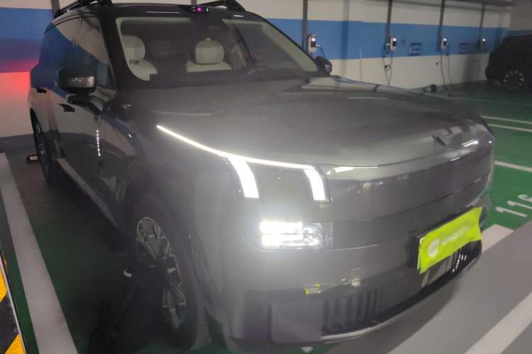 Used Lynk & Co 900 2025 2.0T Ultra