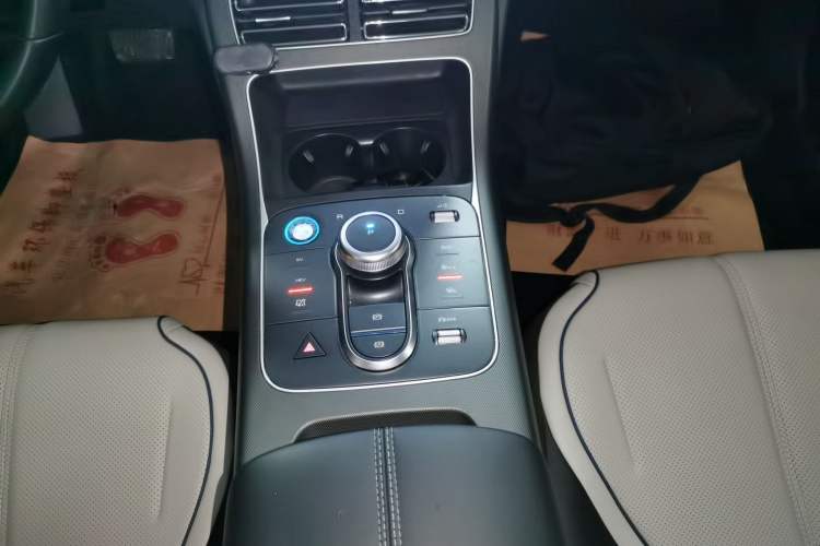Used BYD Destroyer 05 2024 HONOR Edition DM-i 55KM Luxury Model Gear Lever