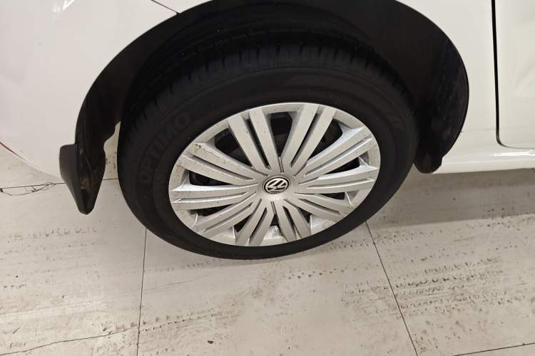 Used Volkswagen Polo 2016 1.6L Automatic Comfort Model
