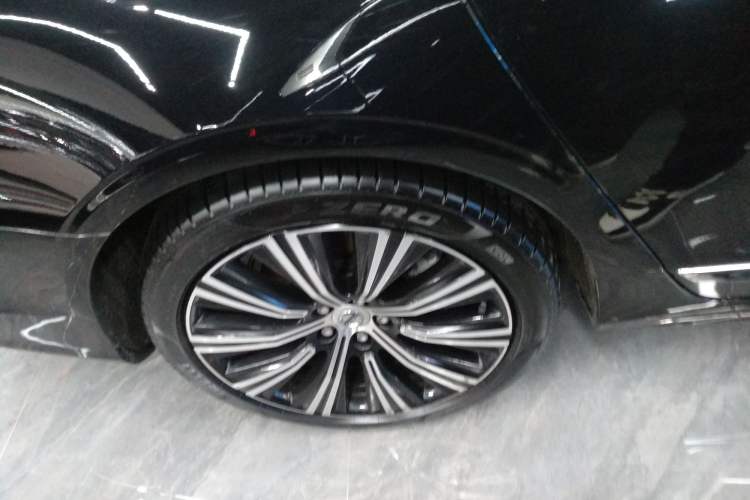 Used Volvo S90 2024 B5 Zhiyuan Luxury Edition
