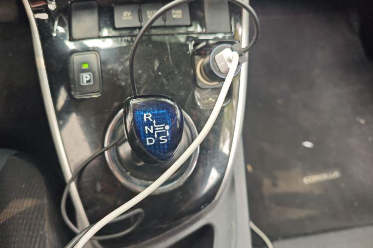 Used Toyota Corolla 2017 Revised Dual-Engine 1.8L E-CVT Leading Edition