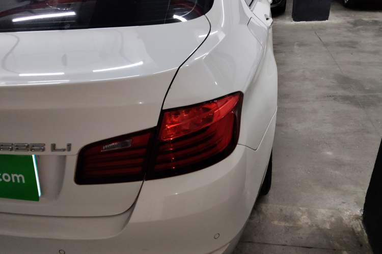 Used BMW 5 Series 2017 525Li Leading Model Right Rear Taillight