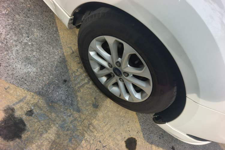 Used Ford Focus 2013 Hatchback Classic 1.8L Automatic Millionth Anniversary Edition
