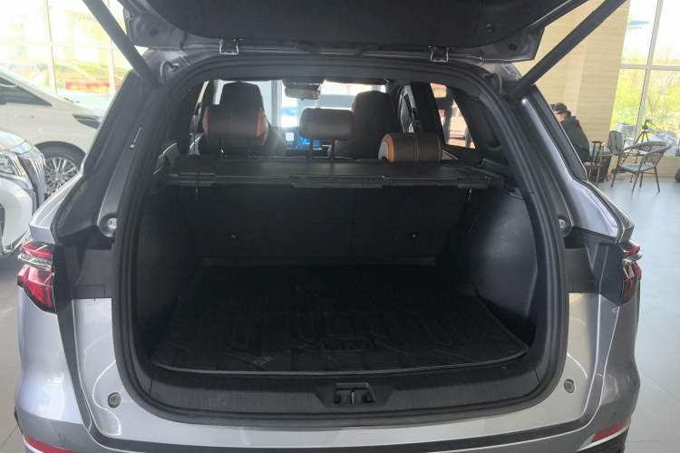 Used BYD Song Pro New Energy 2022 DM-i 51km Prestige Model
