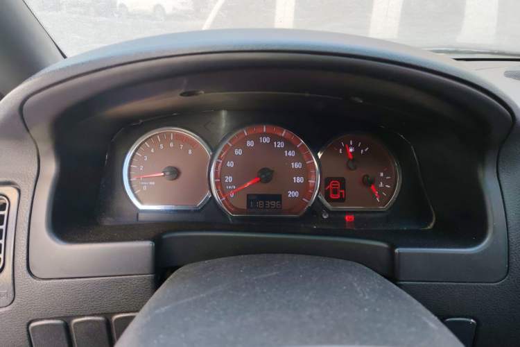 Used FORTHING Lingzhi 2011 Q3 2.0L Short-Wheelbase Standard Edition