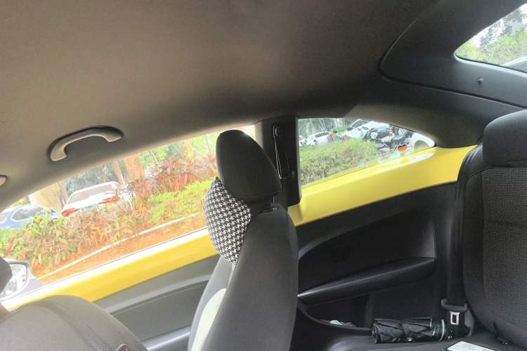 Used Volkswagen Beetle 2013 1.4TSI Fashion Edition Headliner