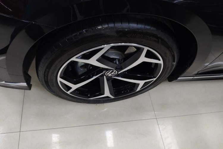 Used Volkswagen Magotan 2025 Zhongxiang Model 280TSI DSG Luxury Version
