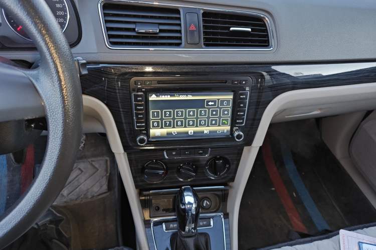 Used Volkswagen Gran Lavida 2013 1.6L Automatic Comfort Model