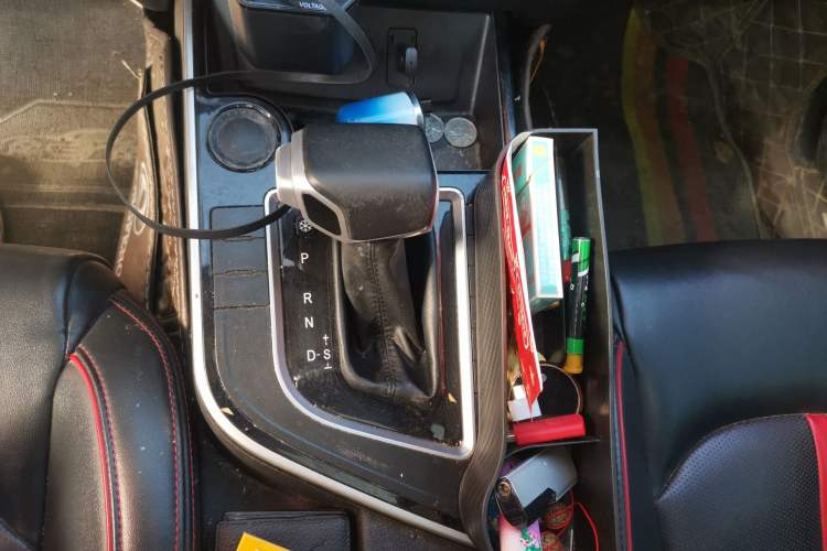 Used FORTHING Joyear X5 2017 Enjoy Series 1.6L CVT Luxury Model