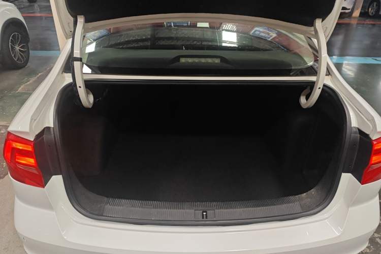 Used Volkswagen Bora 2017 1.6L Automatic Comfort Model
