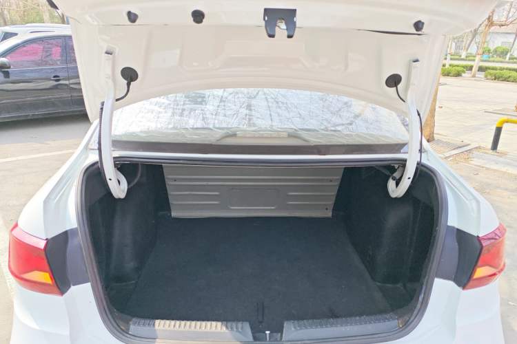 Used Jetta VA3 2019 1.5L Manual Entry-Level Version