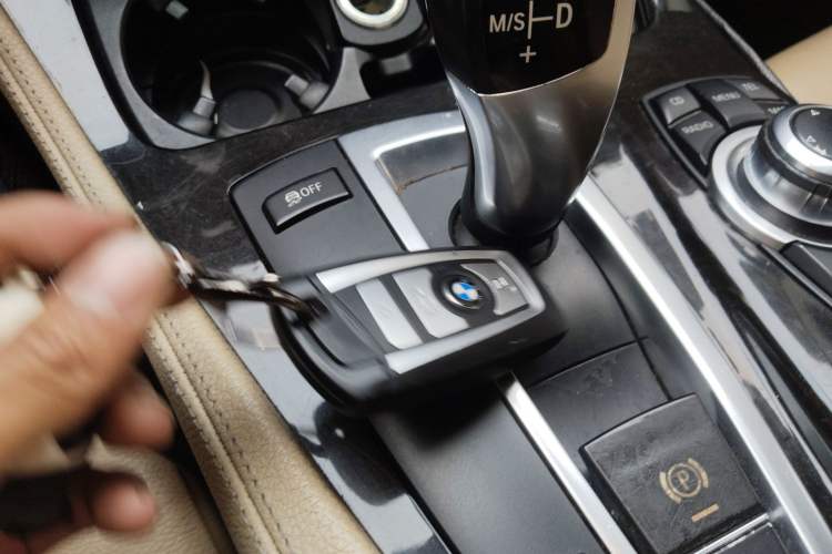 Used BMW 5 Series 2012 523Li Leading Model Vehicle Key