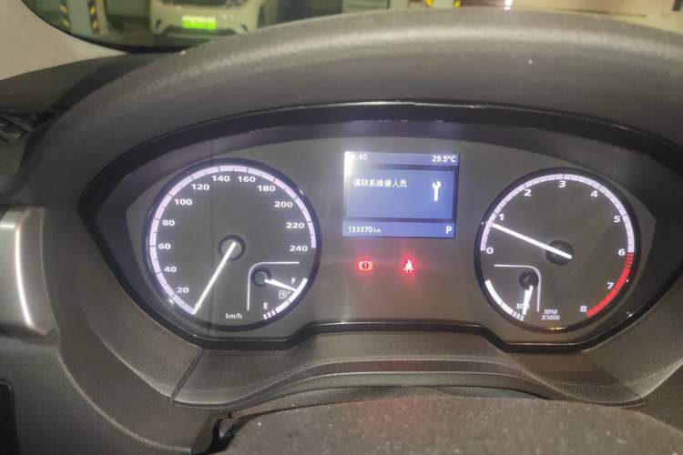 Used Qoros 3 2014 Hatchback 1.6L Automatic Zhiyue Model Odometer Close Up