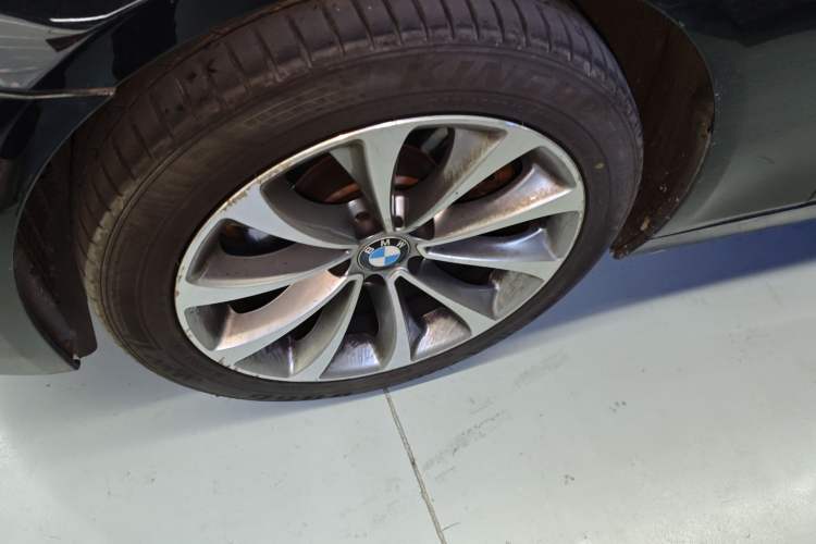 Used BMW 5 Series 2017 525Li Leading Model Left Front Wheel Hub