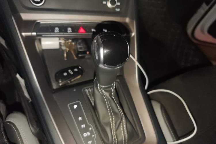 Used Audi Q3 2021 35 TFSI Fashion Dynamic Model Gear Lever