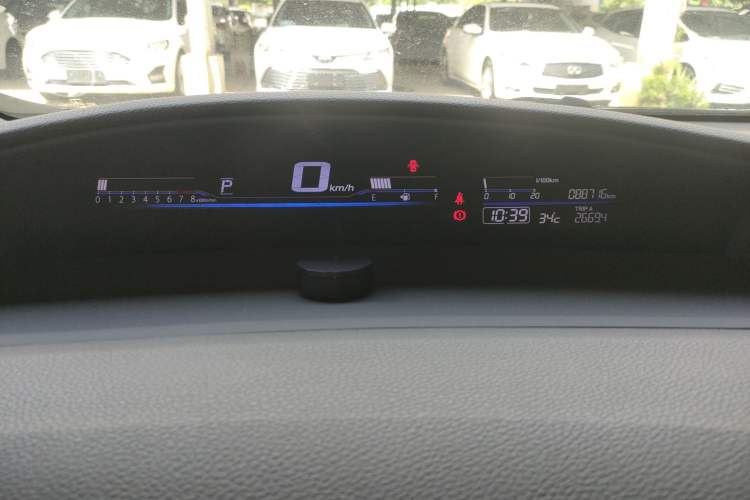 Used Honda Jade 2017 1.8L automatic Comfort version 5 seats