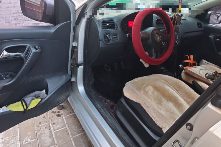 Used Volkswagen Polo 2011 1.4L Manual ZhiLe Edition