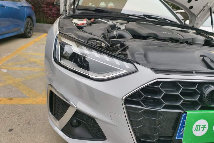 Used Audi A4L 2022 40 TFSI Fashion Dynamic Model Right Front Headlight