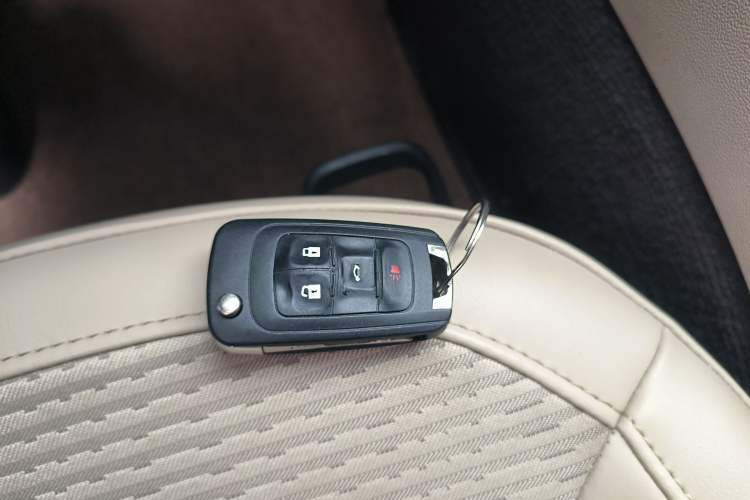 Used Buick Regal 2015 2.0L Leading Fashion Edition