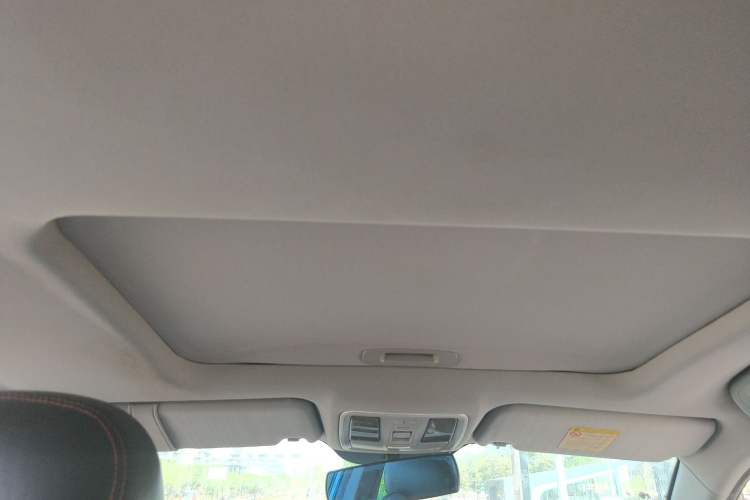 Used Geely Auto GX7 2015 Classic Edition 1.8L Manual Elite Model China V Standard Headliner