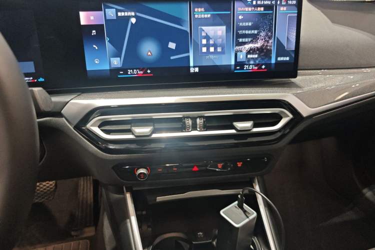 Used BMW 4 Series 2023 430i Gran Coupe M Sport Night Edition Audio And AC Panel