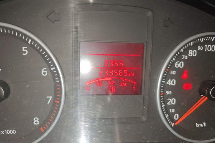 Used Volkswagen Bora 2012 1.6L Manual Fashion Edition
