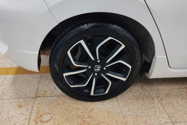 Used Honda LIFE 2021 1.5L CVT SPO-SS Dynamic Edition Right Rear Wheel Hub