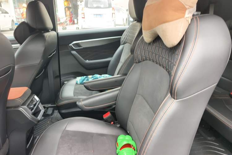 Used Geely Auto Haoyue L 2025 2.0T DCT Luxury Edition Left Rear Seat