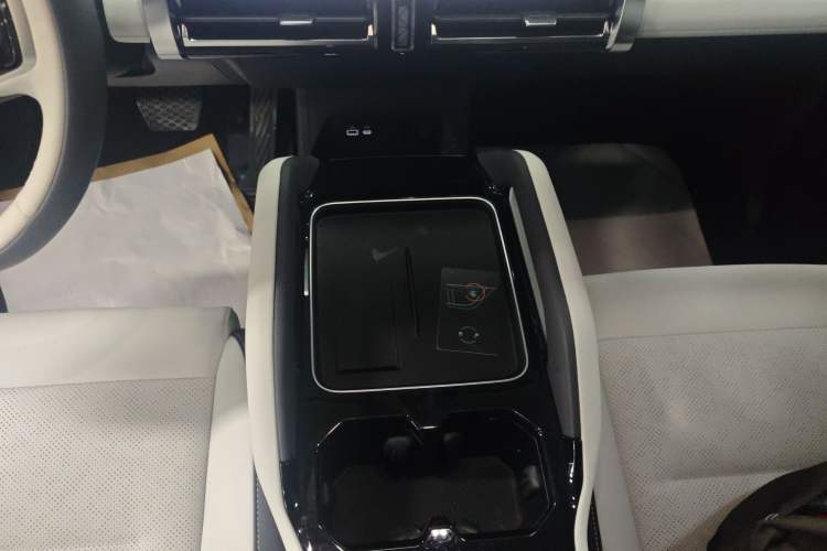 Used iCAR 03 2024 401km Two-Wheel Drive Standard Advanced Version