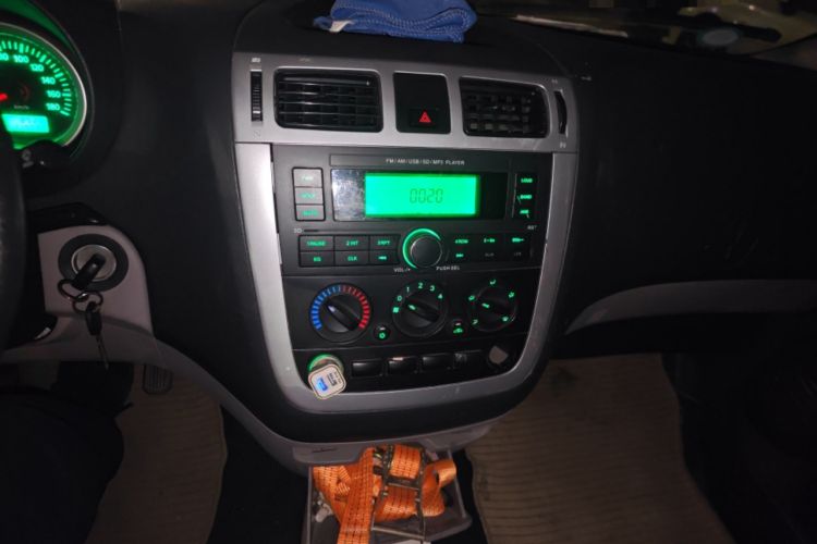 Used Foton MP-X E 2016 2.0L Express Edition 4G63 Audio And AC Panel