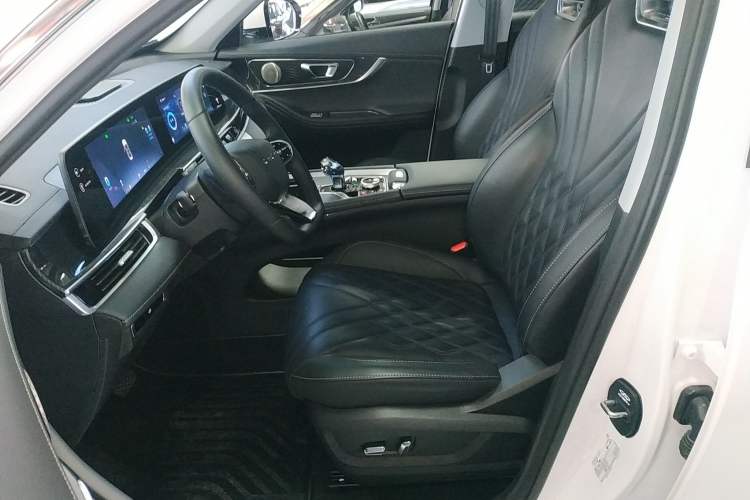 Used Chery Tiggo 7 PLUS 2023 Champion Edition 1.6 TGDI DCT Extraordinary Version
