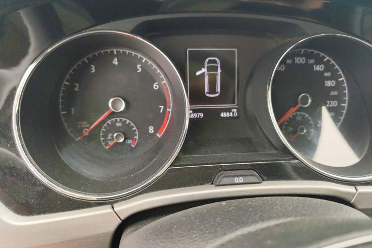 Used Volkswagen Touran 2016 Volkswagen Touran L 280TSI DSG Comfort Edition