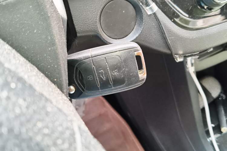 Used Baojun 310 2016 1.2L Manual Luxury Model
