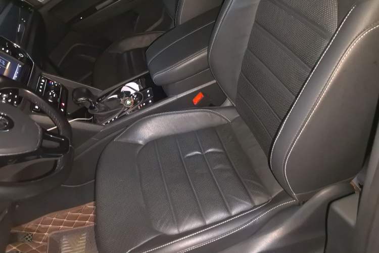 Used Volkswagen Teramont 2017 380TSI Four-Wheel Drive Luxury Edition Left Front Seat