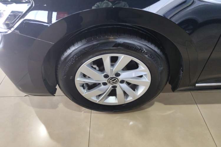 Used Volkswagen Passat New Energy 2025 430 PHEV Hybrid Business Edition Left Front Wheel Hub