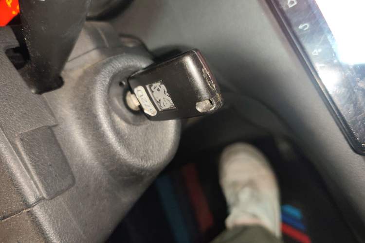 Used Peugeot 408 2013 2.0L Automatic Comfort Edition
