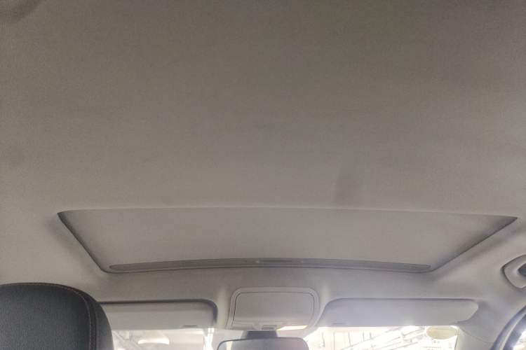 Used FAW Senya R7 2017 1.6L Automatic Smart Version
