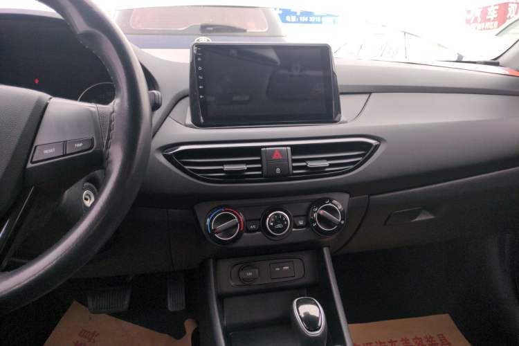 Used Hyundai Celesta 2018 1.6L Automatic GL Enjoyment Edition China VI compliant Audio And AC Panel