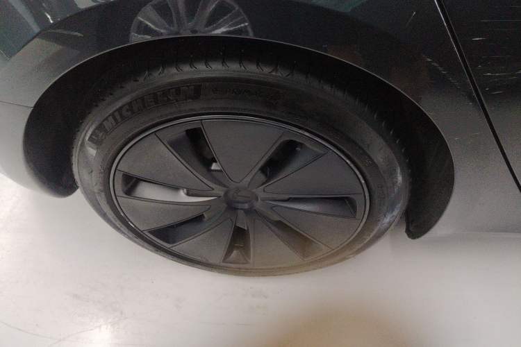 Used Tesla Model 3 2023 Rear-Wheel-Drive Version
