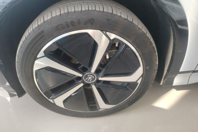 Used BYD Song L EV 2025 Intelligent Driving Version 662 km LiDAR Excellence Edition