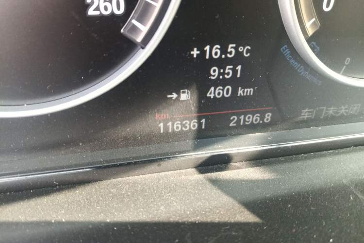 Used BMW 5 Series 2013 520Li Elegant Edition Odometer Close Up