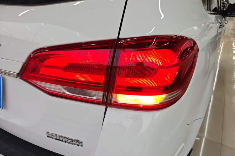 Used Haval H6 2018 Blue Label Sport Edition 1.5T Automatic Two-Wheel Drive Elite Model Right Rear Taillight