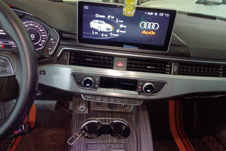 Used Audi A4L 2019 40 TFSI Fashion Version China V