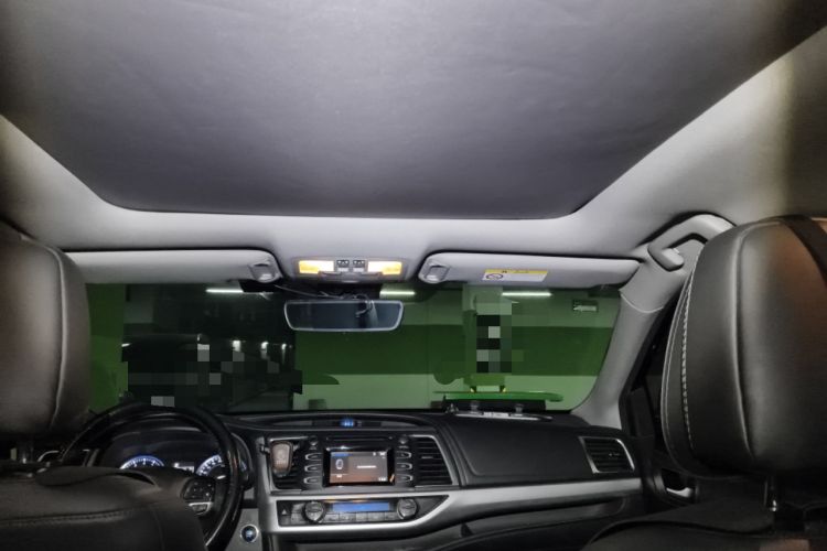 Used Toyota Highlander 2018 2.0T Four-Wheel Drive Luxury Edition 7 Seats China V Emission Standard