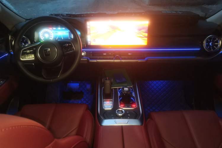 Used Tank 400 New Energy 2024 Hi4-T Off-Road Edition Center Console